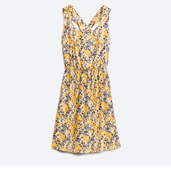 Kaileigh Dresses & Skirts - Yellow floral cocktail length dress - NWT